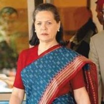 Fissures in Congress over Telangana issue, MPs to meet Sonia 